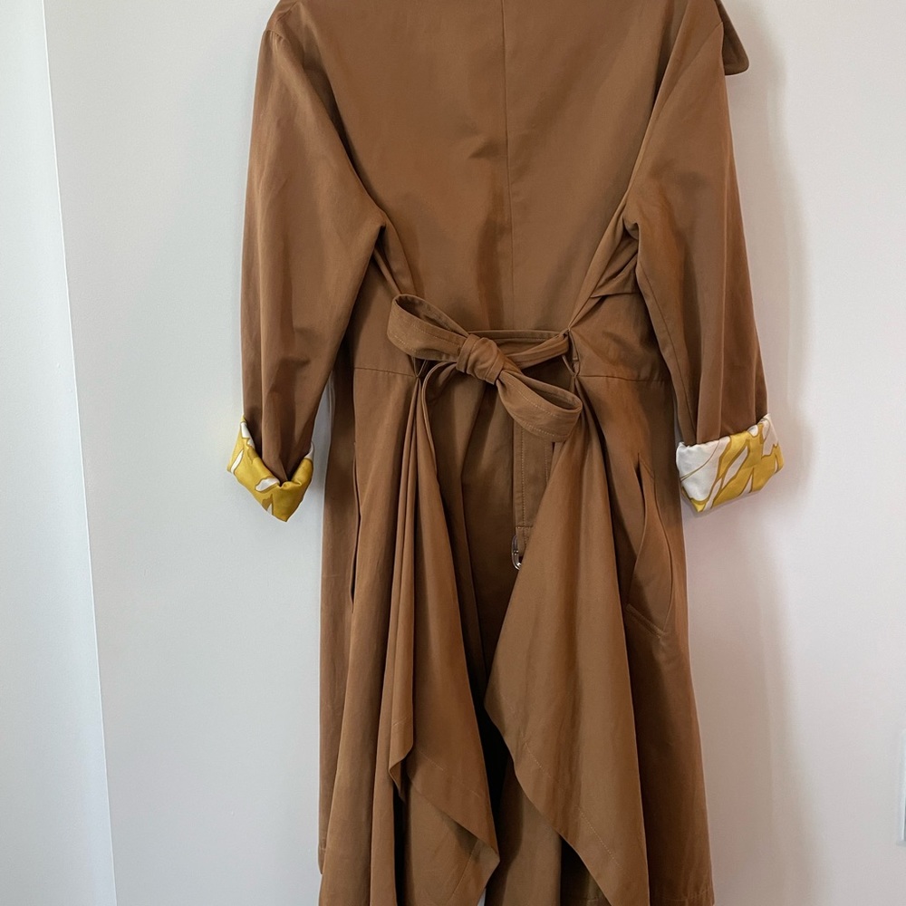 🇮🇪 Stunning trench coat made in Italy - Picture 5 of 6